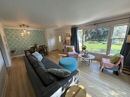 Casa Kelly 4 Bedroom Home by RedAwning