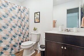 Austin Getaway: Come, Stay, And Play! 4 Bedroom Home by RedAwning