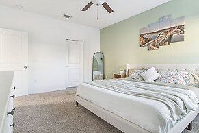 Austin Getaway: Come, Stay, And Play! 4 Bedroom Home by RedAwning