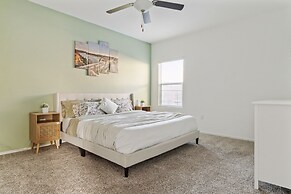 Austin Getaway: Come, Stay, And Play! 4 Bedroom Home by RedAwning