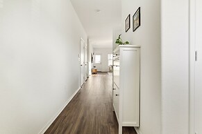 Austin Getaway: Come, Stay, And Play! 4 Bedroom Home by RedAwning