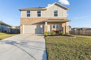 Austin Getaway: Come, Stay, And Play! 4 Bedroom Home by RedAwning