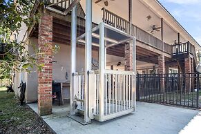 Stunning Riverside Retreat With Private Pool 5 Bedroom Home by RedAwni