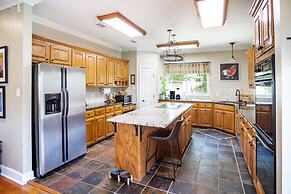 Stunning Riverside Retreat With Private Pool 5 Bedroom Home by RedAwni