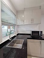 Stunning Sunset View High Speed Fibre Furnished