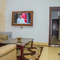 Ugwis Hotel and Suites