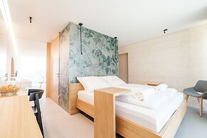 Stock & Stein Lodges