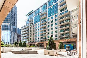 Modern Studio Apartment - St Georges Wharf