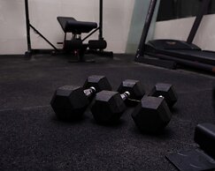 Formula 2 Hotel and Suites