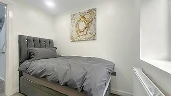 4br-7guests-freeparking-garden-nearmanchester