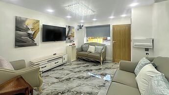 4br-7guests-freeparking-garden-nearmanchester