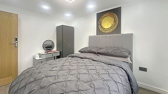 4br-7guests-freeparking-garden-nearmanchester