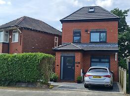 4br-7guests-freeparking-garden-nearmanchester