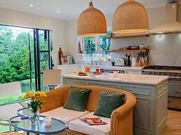 Luxury Riverside Mansion in Marlow
