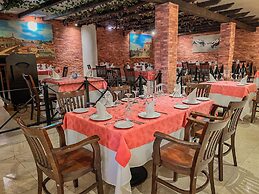 GR Solaris Lighthouse Los Cabos