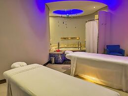 GR Solaris Lighthouse Los Cabos