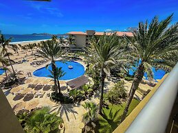 GR Solaris Lighthouse Los Cabos