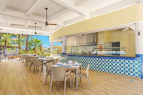 GR Solaris Lighthouse Los Cabos