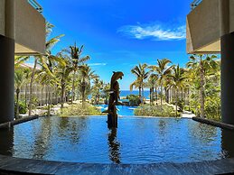 GR Solaris Lighthouse Los Cabos