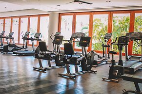 GR Solaris Lighthouse Los Cabos