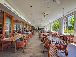 GR Solaris Lighthouse Los Cabos