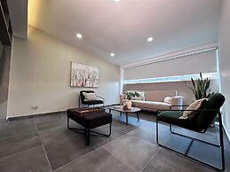 Amplio apt en poblado by Hoost APT 701