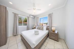 Renovated Privatepool Outdoordining Location