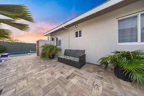 Renovated Privatepool Outdoordining Location