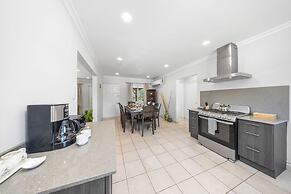 Renovated Privatepool Outdoordining Location