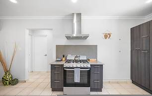 Renovated Privatepool Outdoordining Location