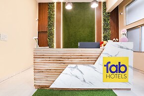 FabExpress Sunset Residency