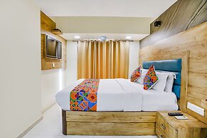 Fabexpress Amber Corp Inn