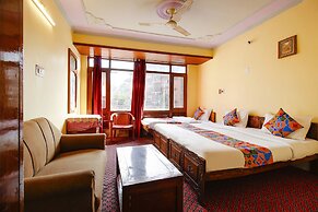 Fabhotel Kashmir Hilltown