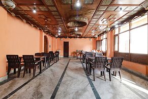 Fabhotel Kashmir Hilltown