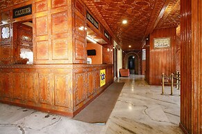 Fabhotel Kashmir Hilltown