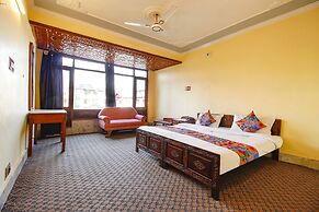 Fabhotel Kashmir Hilltown