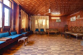 Fabhotel Kashmir Hilltown