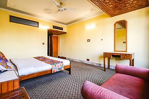 Fabhotel Kashmir Hilltown