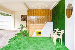 Fabhotel Sadanand Executive