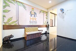 Fabhotel Royal Suits