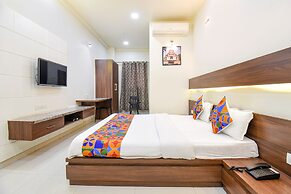 Fabhotel Royal Suits