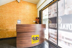 Fabhotel Royal Suits