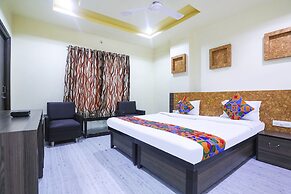 Fabhotel Gayatri Inn Annex