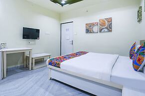 Fabhotel Gayatri Inn Annex