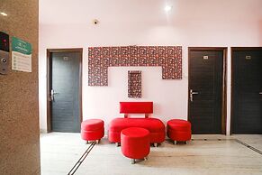 Fabhotel Gayatri Inn Annex