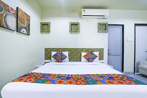 Fabhotel Gayatri Inn Annex