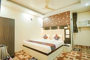 Fabhotel Grand Vatika