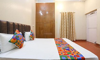 Fabhotel White Retreat Inn