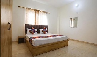 Fabhotel White Retreat Inn