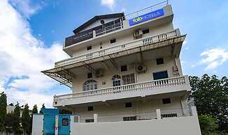 Fabhotel White Retreat Inn